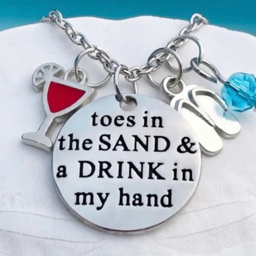 Fun Charm necklace! 🍹🍹